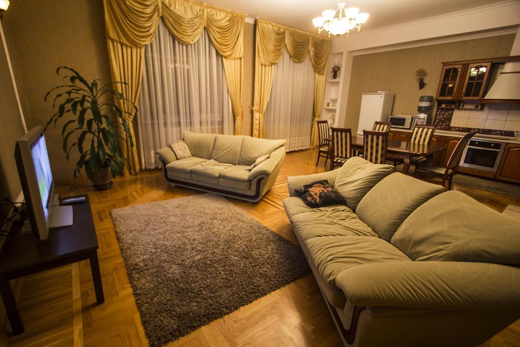 Hostel Lira Krasnodar Ngoại thất bức ảnh